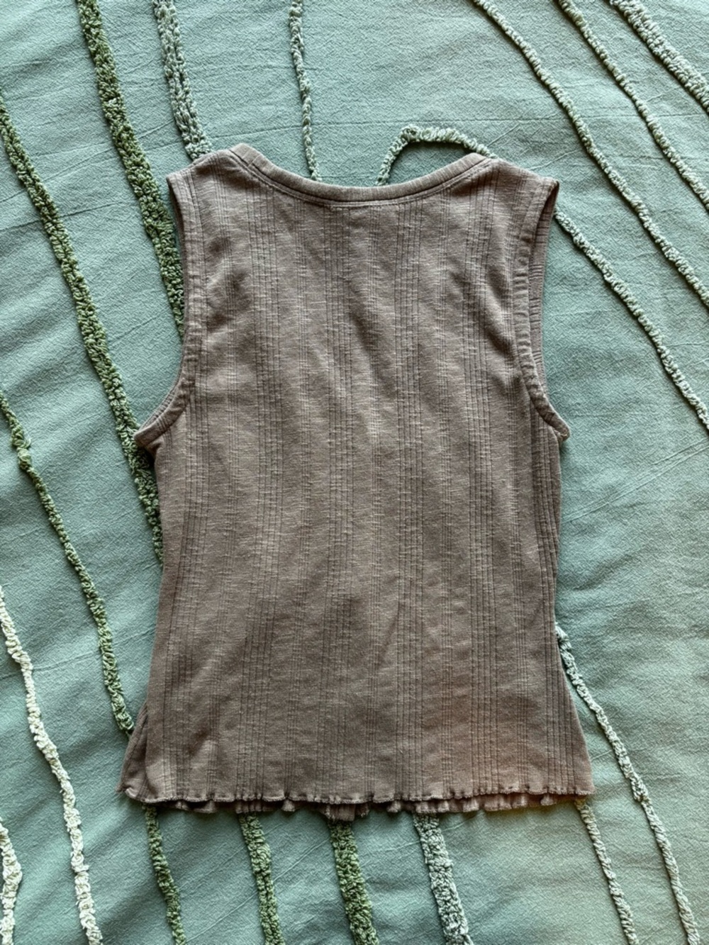 Universal Thread Button Tank - Picture 2 of 3